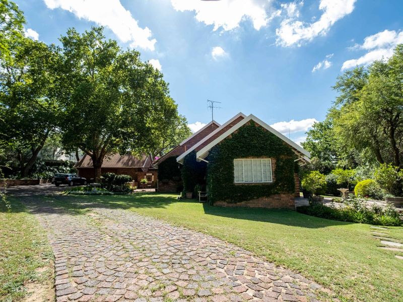 bryanston property perfect for developers / 2 families - Photo 3