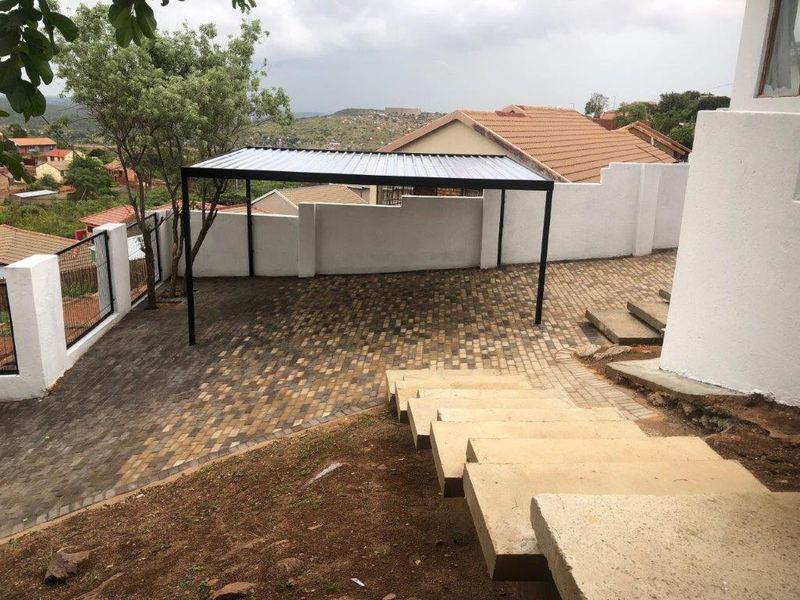 3 bedrooms house for sale in Soshanguve M - Photo 4