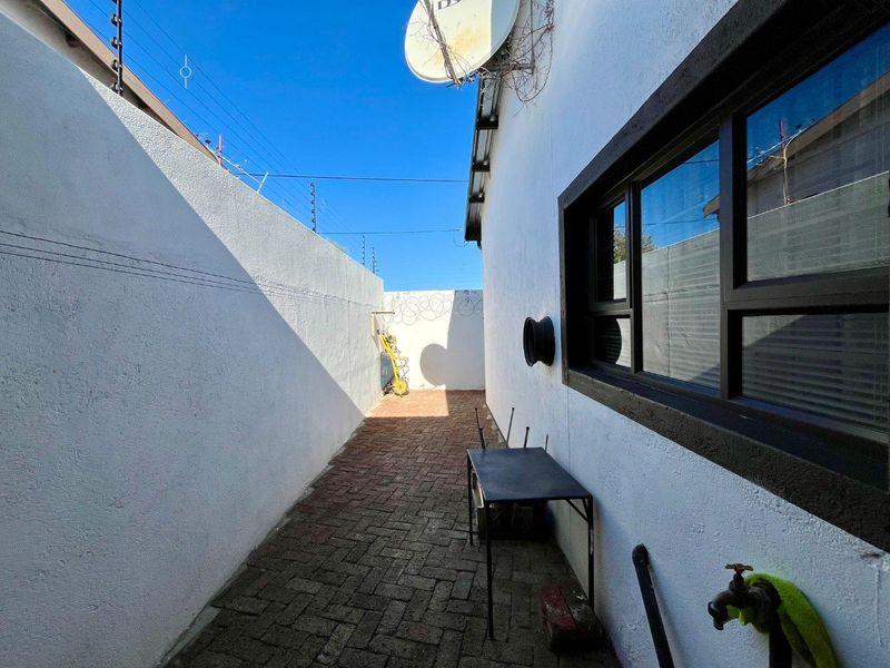 Your Opportunity to Own a Beautiful Home Below Valuation in Okahandja - Photo 10