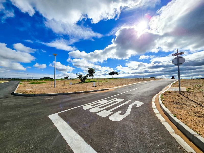 Now is you chance - make your real estate dream a reality! - Photo 2