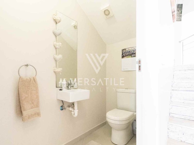 Townhouse to let - Photo 10