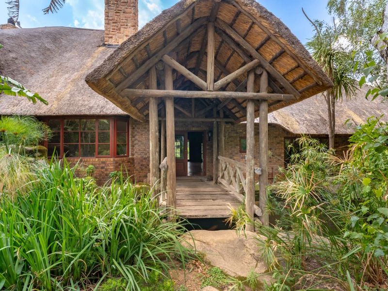 Exquisite Equestrian Estate for Rent in Beaulieu - Photo 2