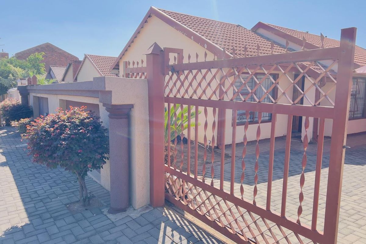 3 Bedroom House for Sale in Mabopane unit x - Photo 4
