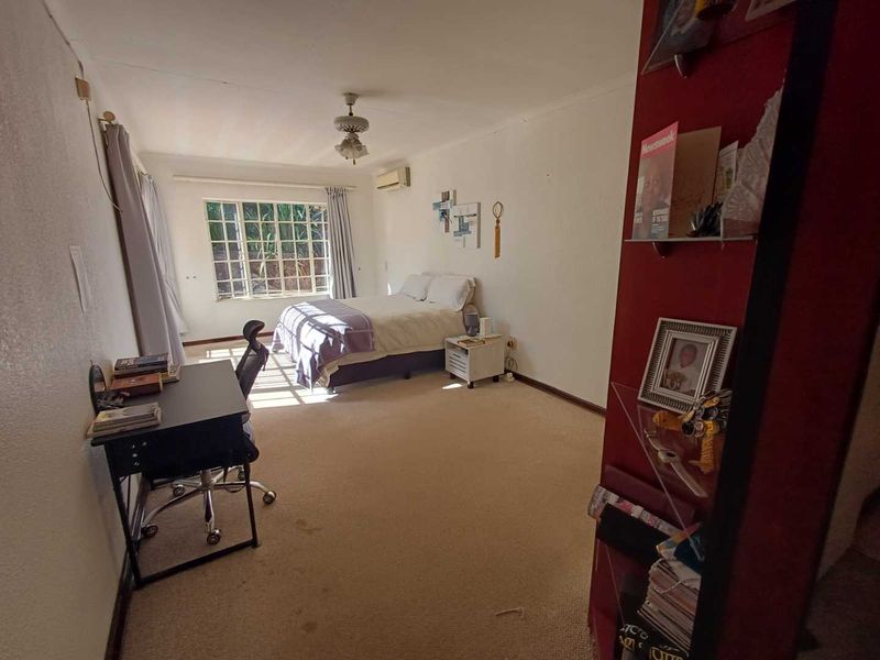 Mulbarton, 4Bedroom House with Study - Photo 6