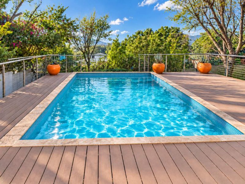 Stunning 5-Bed Home with Infinity Pool & Mountain Views - Photo 2