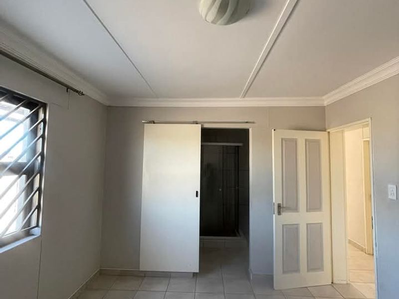3 BEDROOM FREESTANDING HOUSE FOR SALE - ONETHINDI - Photo 10