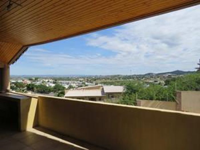 Property #2484312, Townhouse For Sale in Kleine Kuppe