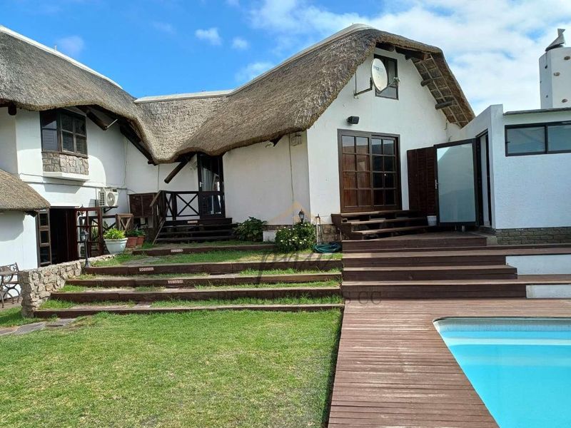 Dazzling & Chic Boutique hotel, CC registered  with spectacular views for sale in Walvis Bay, Namibia selling for N$26 mil !!! - Photo 5