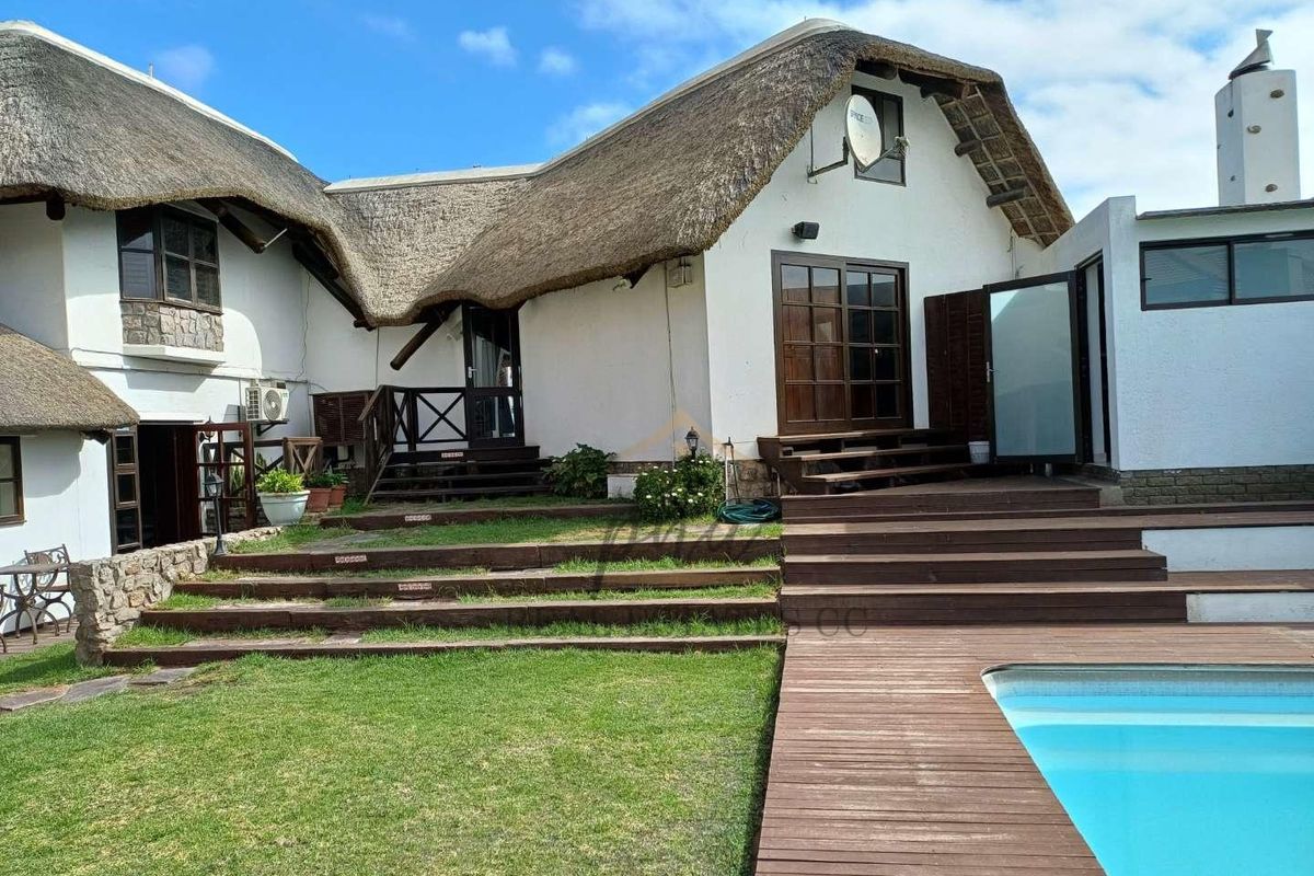 Dazzling & Chic Boutique hotel, CC registered  with spectacular views for sale in Walvis Bay, Namibia selling for N$26 mil !!! - Photo 5