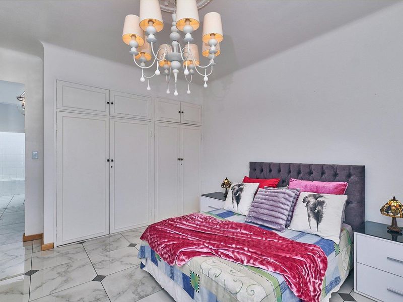 Heritage Sought after Complex Mentone Court! - Photo 9