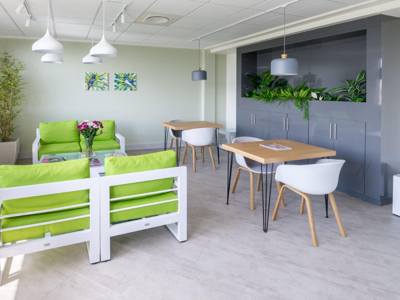 Book open plan office space for businesses of all sizes in Regus Ingenuity Park. Rent this space for 12-months, get 3 months extra FREE. - Photo 7