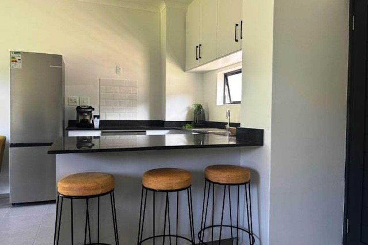 Charming 2 Bedroom Townhouses for Sale in Waterfall, Hillcrest. - Photo 3
