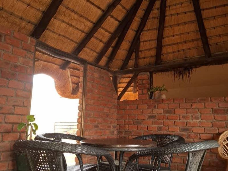 FOR SALE – Beautiful 4-Bedroom Family Home |  Pionierspark - Freestanding house with flat - Photo 4