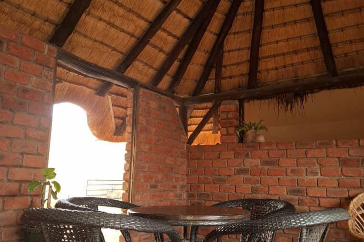 FOR SALE – Beautiful 4-Bedroom Family Home |  Pionierspark - Freestanding house with flat - Photo 4