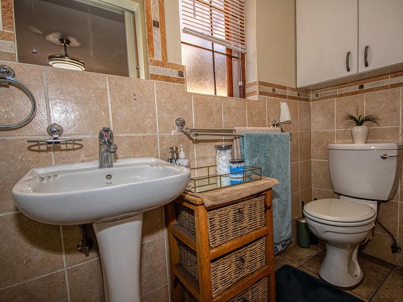3 Bedroom Meyersig Modern Family home! - Photo 10
