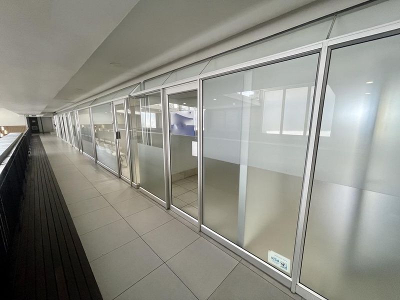 Hendra - Prime 53m2 Medical / Professional Office To Let in Umhlanga Mall - Photo 2