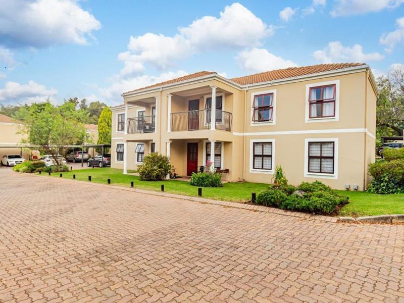 1 Bedroom Apartment at MacArthur Complex in Robindale - Photo 3