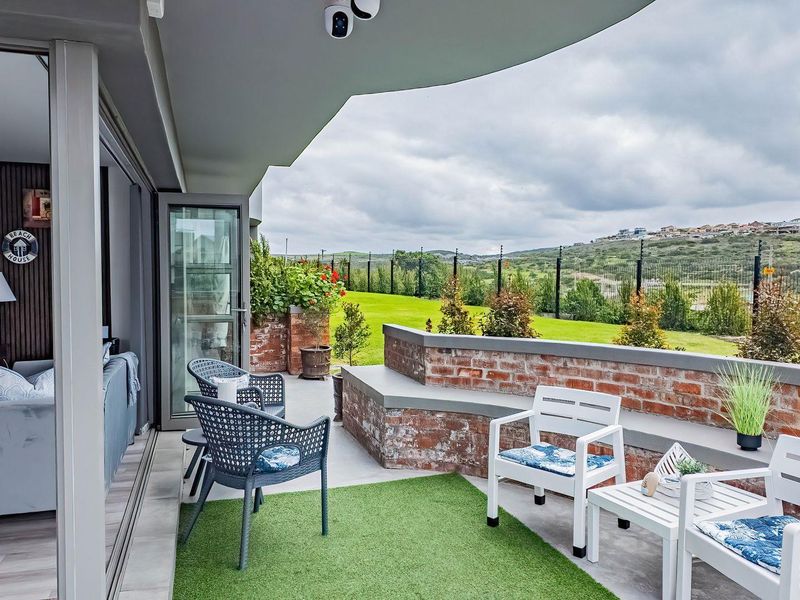 Energy-efficient apartment in prime garden route location - Photo 2