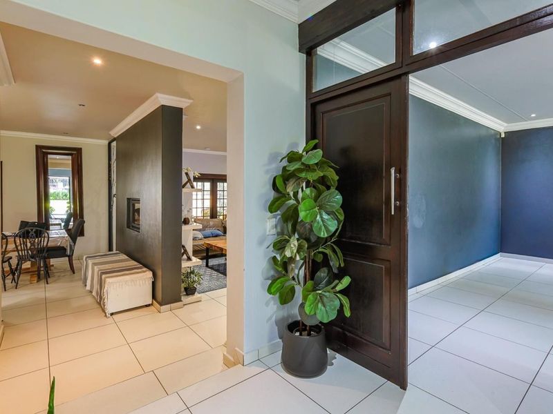 Spacious family home nestled in Lynnwood Glen. - Photo 7