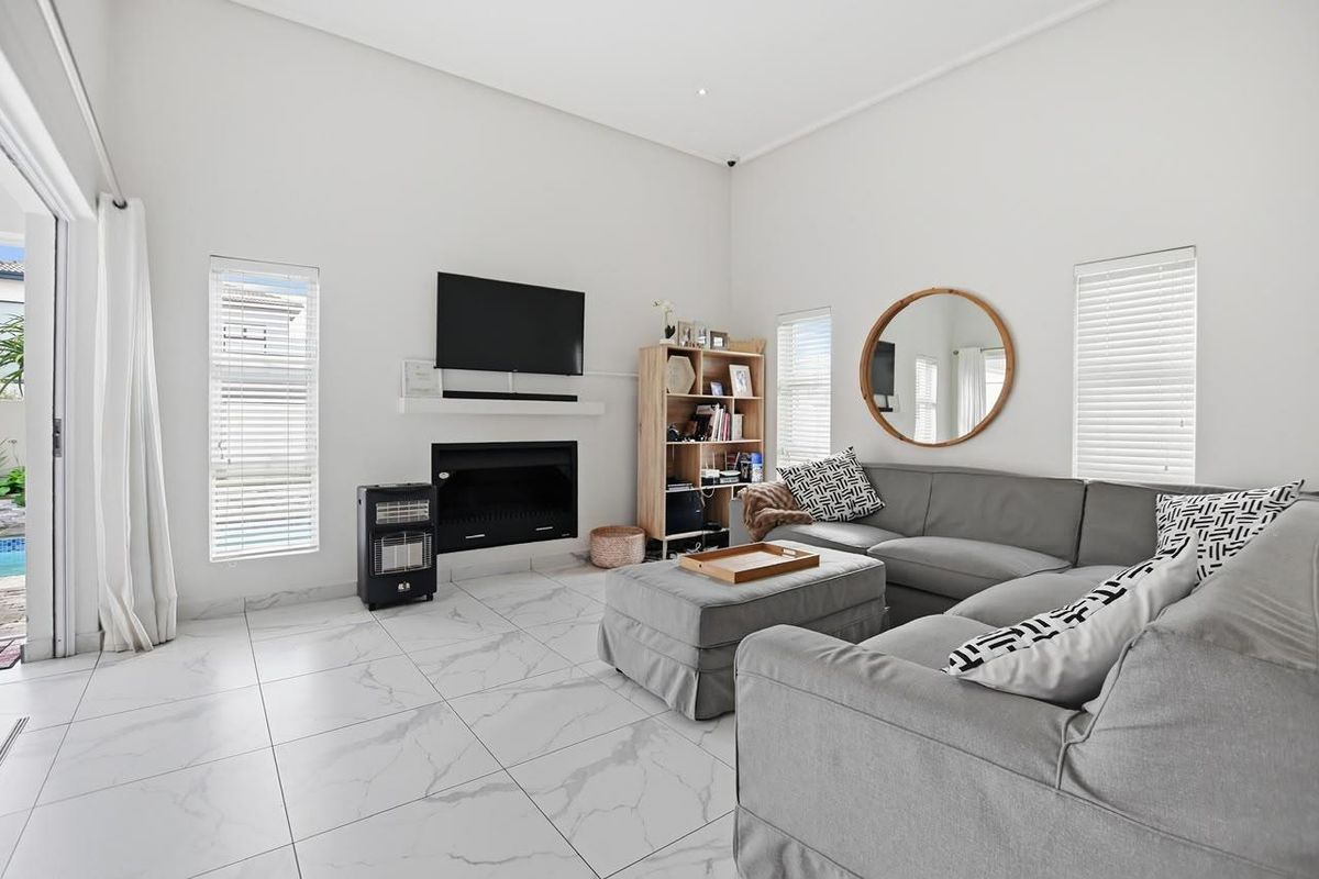 A Rare Find in Prestigious Sagewood Lifestyle Estate - Photo 2