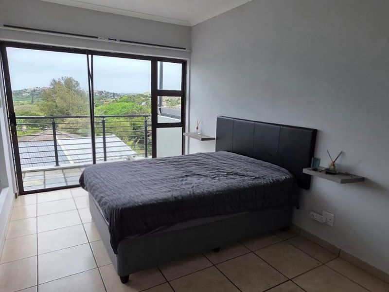 Modern 3-Bedroom Apartment with Breathtaking Ocean Views - Photo 8