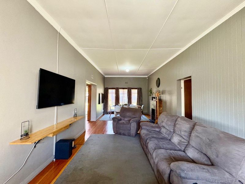 Well located family home - Photo 8