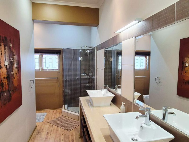 Exclusive Sole Mandate!  This Elegant & Modern Family Home with Luxury Finishes for Sale in Okahandja! - Photo 8