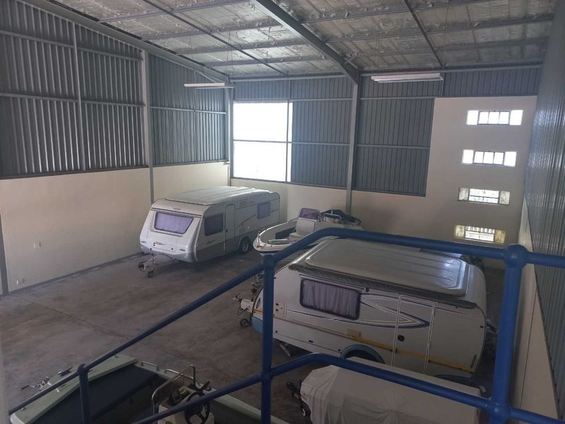 Warehouse in secure Business Park - Available immediately! - Photo 8