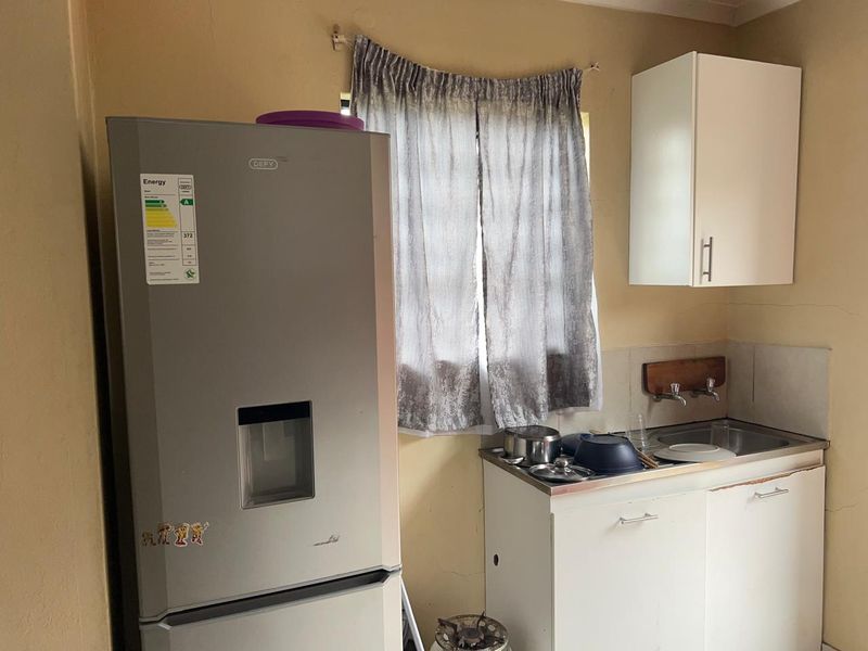 Riverside View - Family Home R 760 000 ! - Photo 8