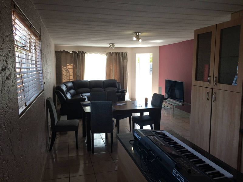 TWO BEDROOM APARTMENT IN MIDRAND : AVAILABLE 1 SEPTEMBER 2026 - Photo 8