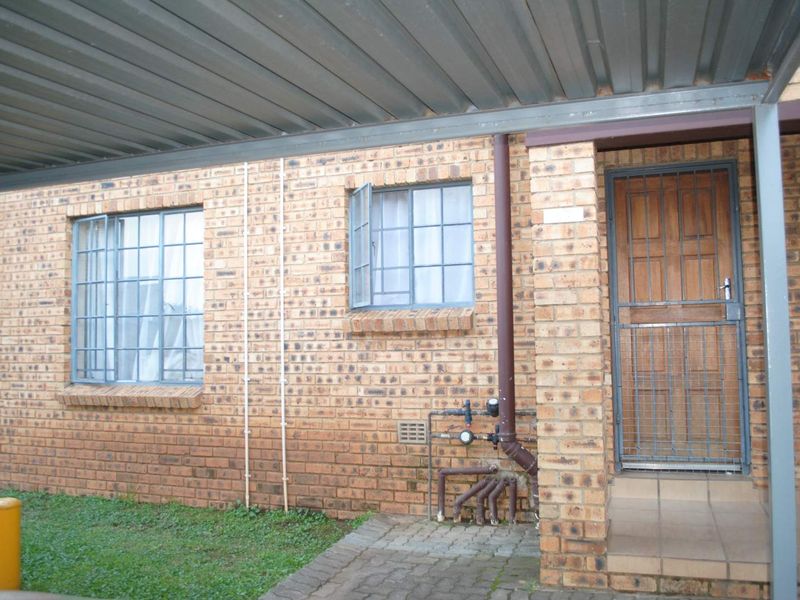 Apartment in Meyerton - Photo 4