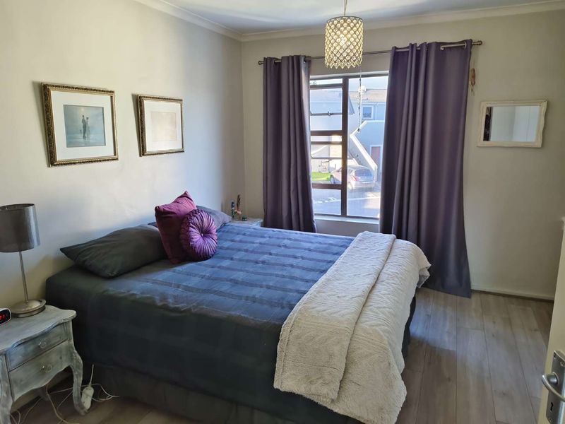 Stylish 2-bedroom townhouse to rent in Carmen Villas - Photo 7