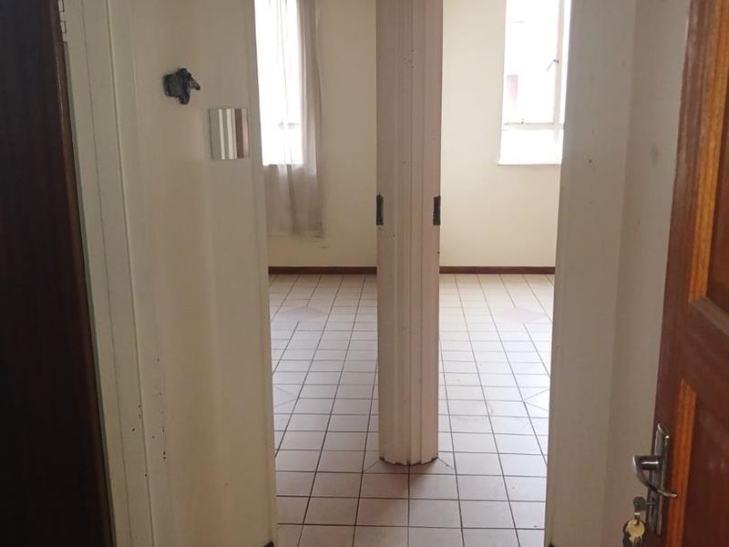 ROOM TO RENT IN SHARED APARTMENT - Photo 3