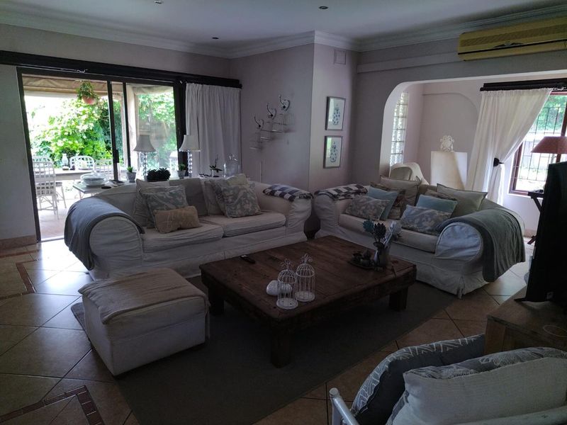 Spacious 4 Bedroom Family Home to Let in La Mercy - Photo 7