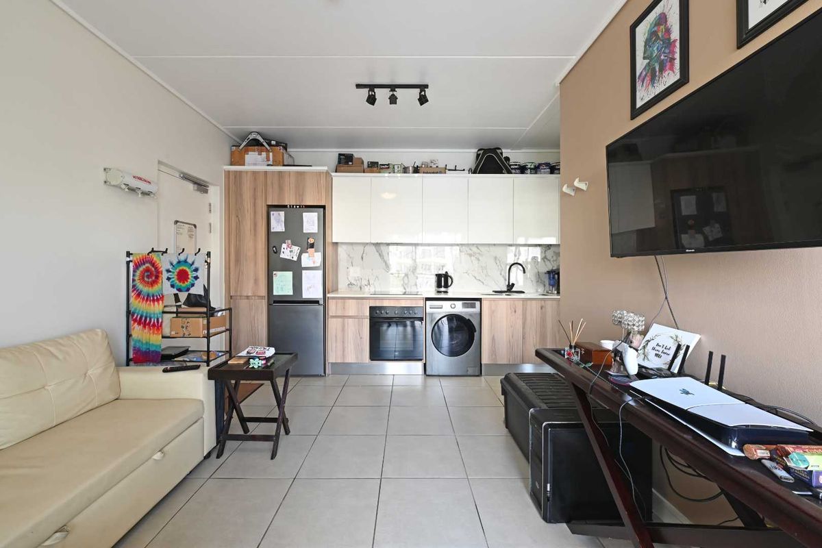 Sought after 1-Bedroom Apartment in Fynbos Lifestyle Estate - Photo 5