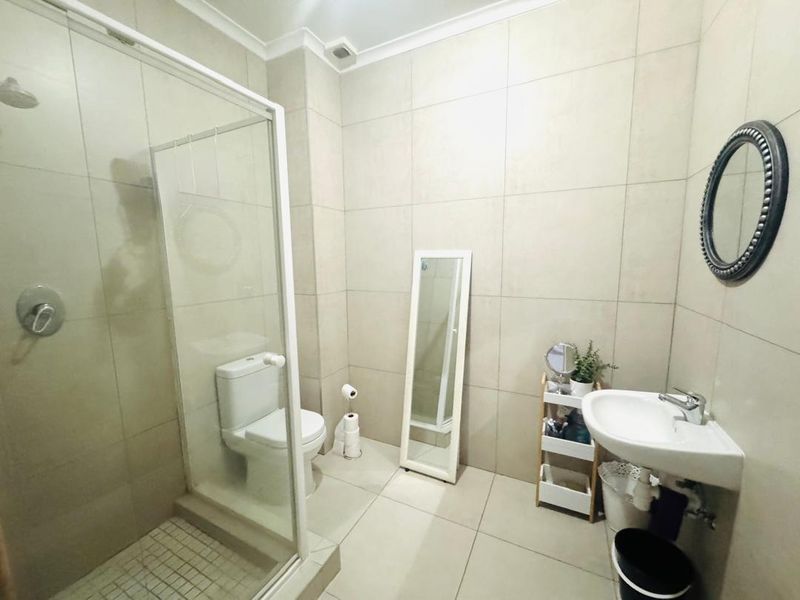 2 Bedroom Townhouse For Sale in Rocky Crest - Photo 9