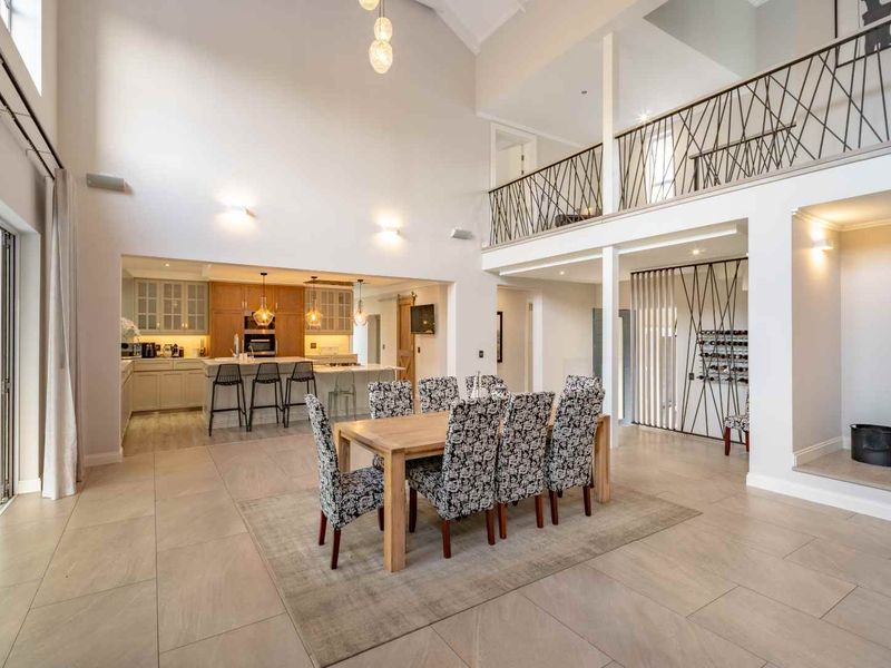 Luxury Greenbelt Home in Steyn City - Photo 2