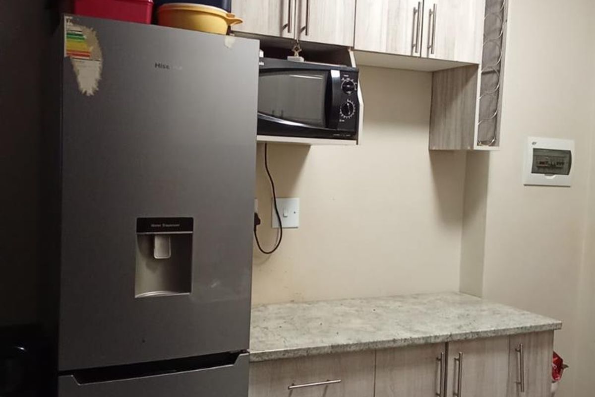 2 Bedroom House For Sale In Lehae - Photo 3