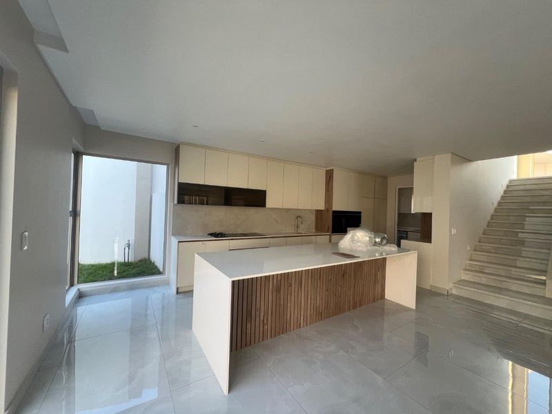 Modern 4 Bedroom Homes For sale Off-Plan In Sandton - Photo 1