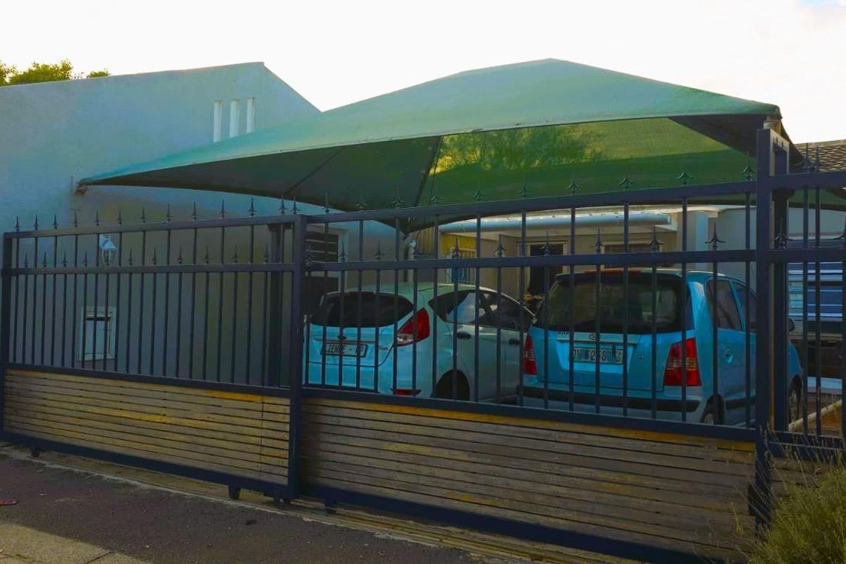 Secure Cul-de-Sac Setting in Le park form1 May 2026 - Photo 2