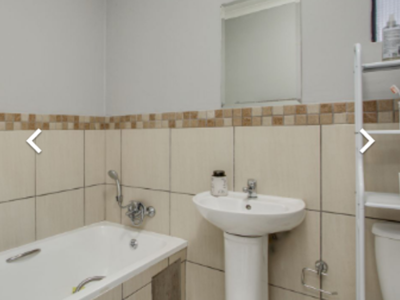 3 Bedroom ground floor unit - Photo 10