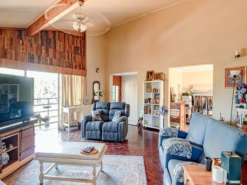 Charm and Possibility... - Photo 5