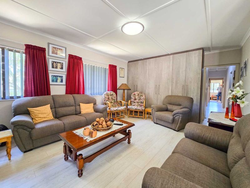 Harbour area gem up for grabs. - Photo 4