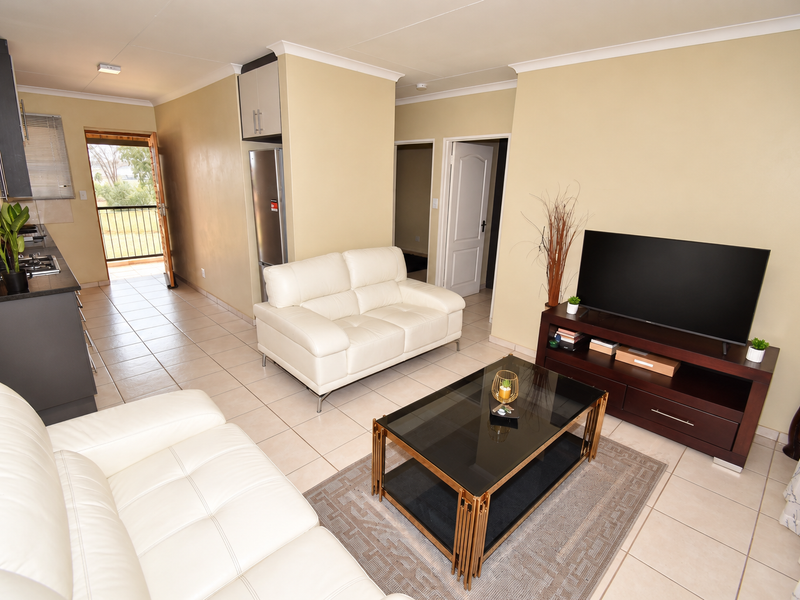 First-Floor Apartment with Beautiful Views - Photo 6