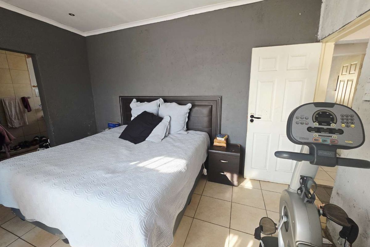 2 Bedroom House For Sale in Tsakane - Photo 4