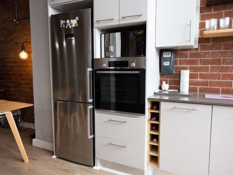 Step into a stylish urban retreat inspired by an upmarket New York loft - Photo 10