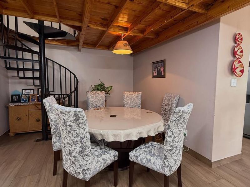 Olympia-For Sale- N$4 400 000 - Photo 4