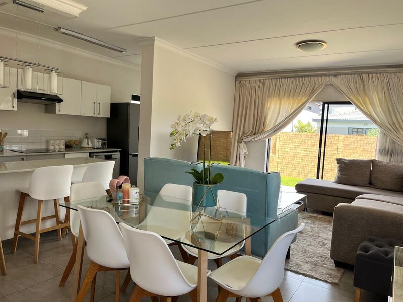 3 bedroom Townhouse - Find Your Family’s Perfect Home in Thatchfield Ridge - Photo 5