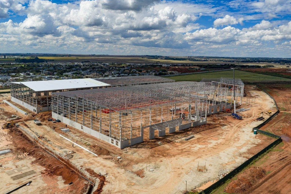 New Logistics Warehouse To Let in Glen Marais | 42,606m2 - Photo 5
