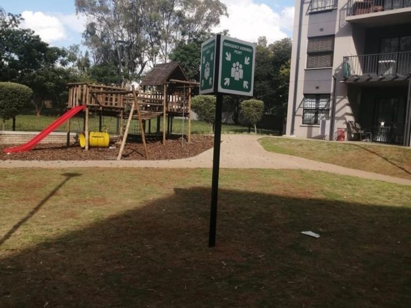 2 Bedroom First Floor Unit up for Sale - Photo 2